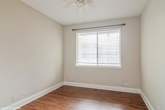 Building Photo - 150 Hidden Pond Cir