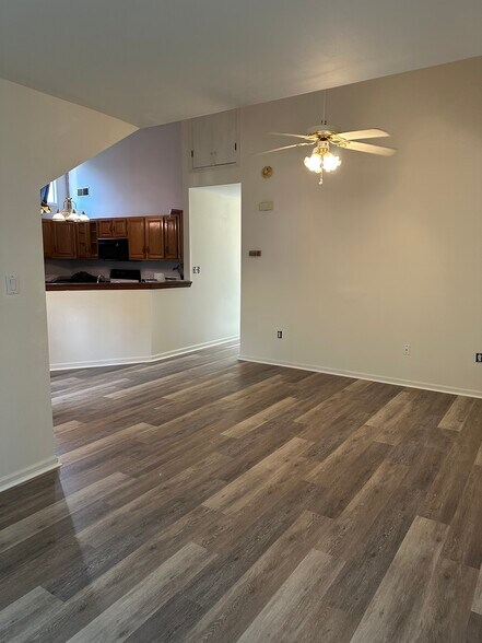 Building Photo - 150 S 3rd St