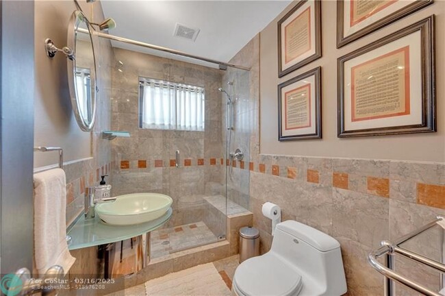 Building Photo - 1200 Guava Isle
