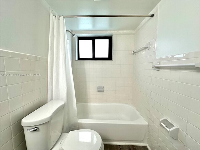 Building Photo - 529 SW 4th St