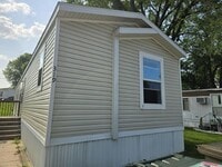 Building Photo - 319 Oriole Ln
