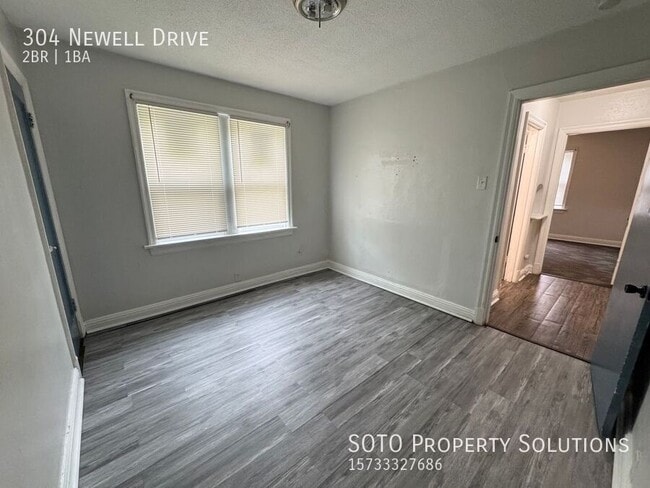 Building Photo - 304 Newell Dr