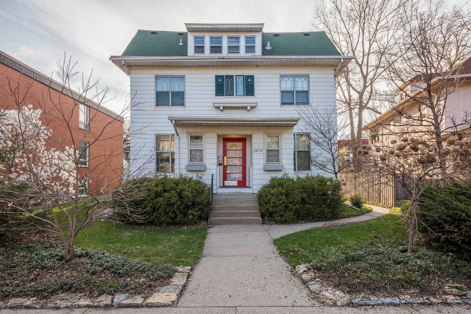 Building Photo - 2828 Humboldt Ave S