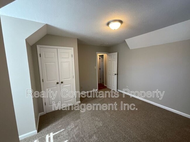 Building Photo - 123 Arcaro Dr