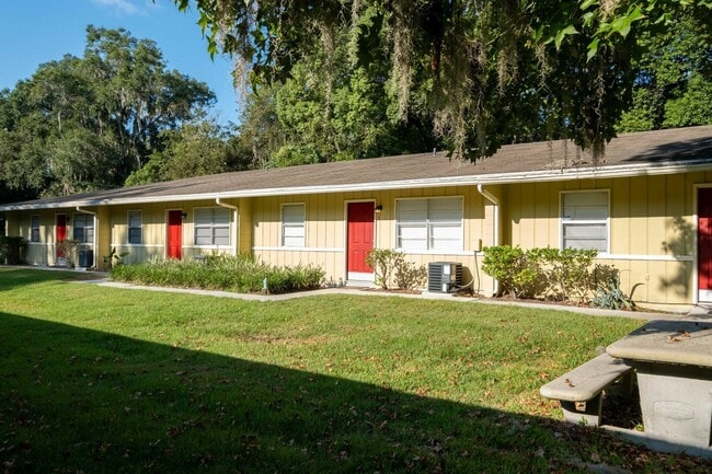 Building Photo - Bel Air/Village West