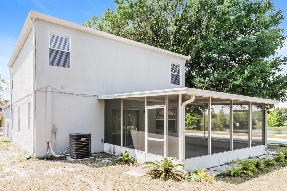 Building Photo - 10430 Blackmore Dr