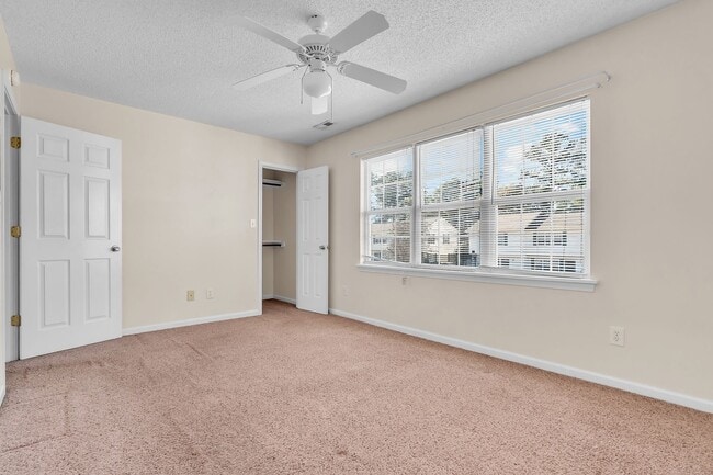 Building Photo - 57 Pirates Cove Dr