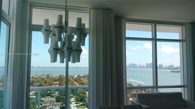 Building Photo - 7900 Harbor Island Dr