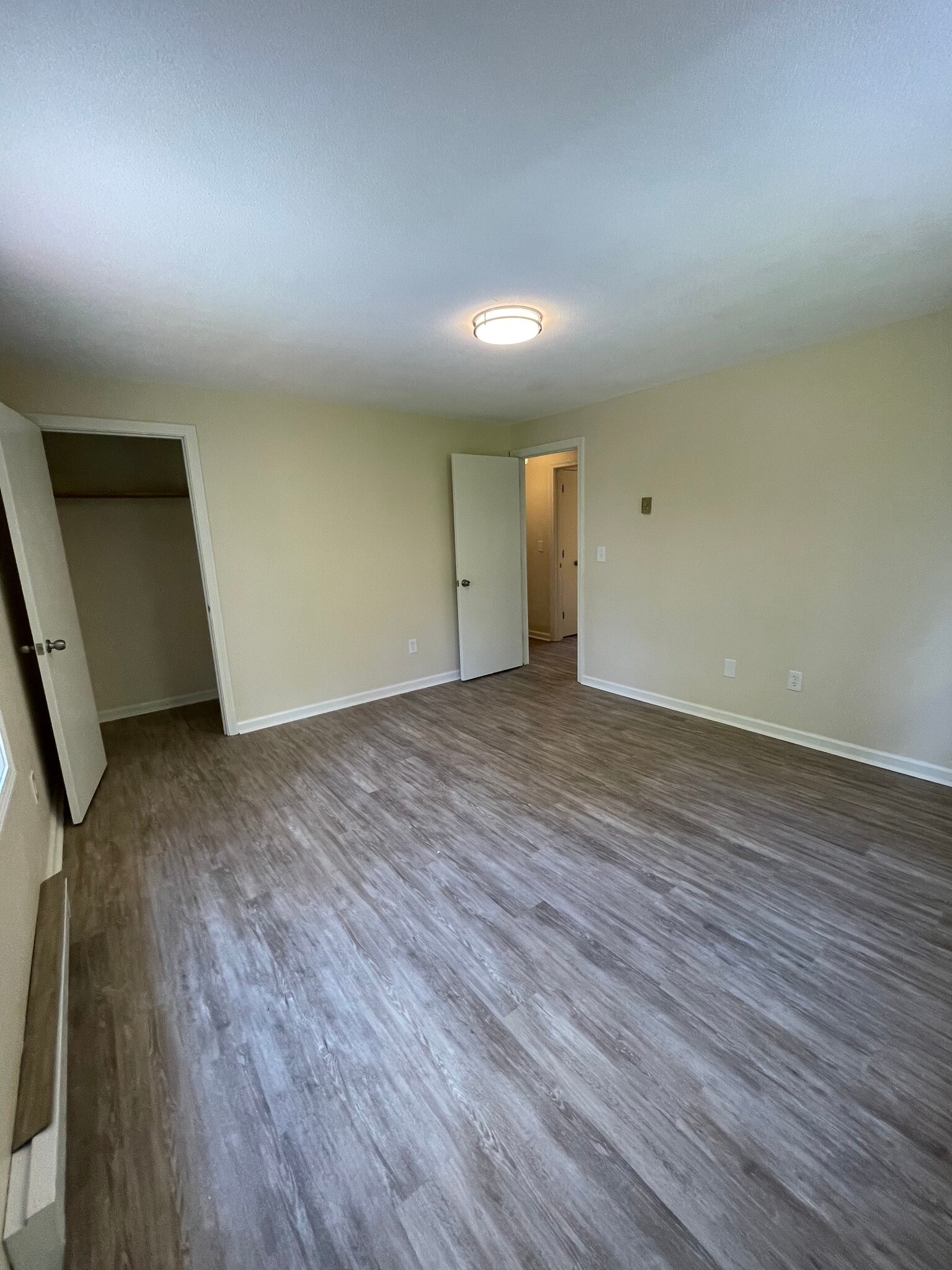 Building Photo - 395 Wilbraham St