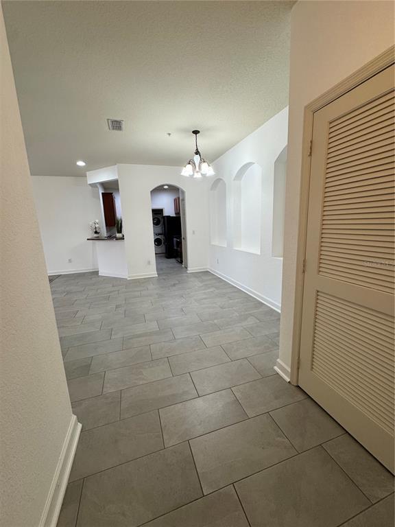 Building Photo - 3000 Laurel Park Ln
