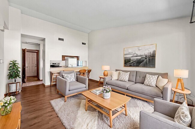 Primary Photo - 1320/1322 Idaho