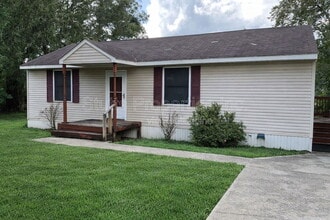 Building Photo - 14 Winston Square