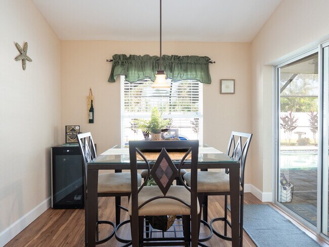 Building Photo - Move in with Zero Deposit! Turnkey Furnish...