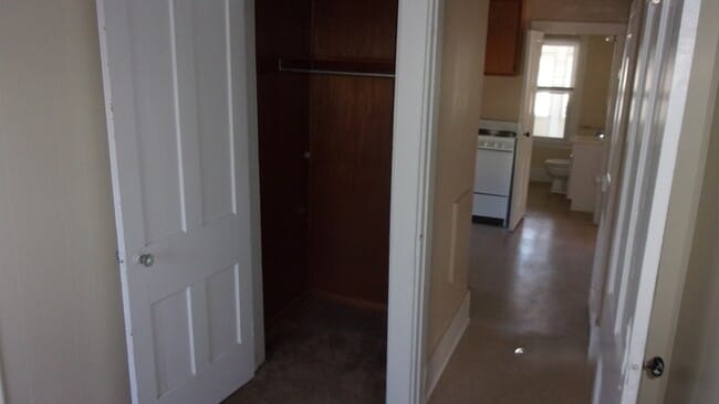 Building Photo - 783 Tallmadge Rd