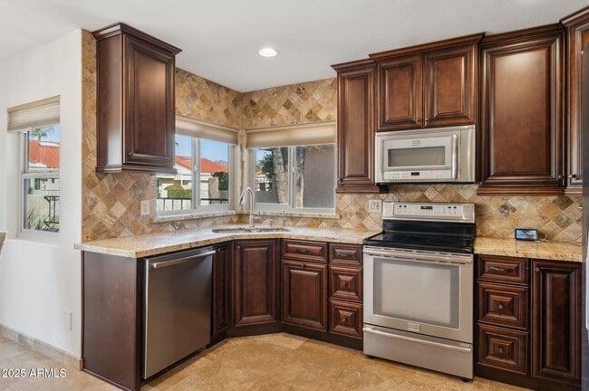 Building Photo - 10546 E Topaz Cir