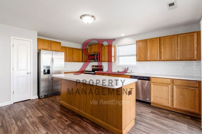 Building Photo - 5622 Branchville Dr