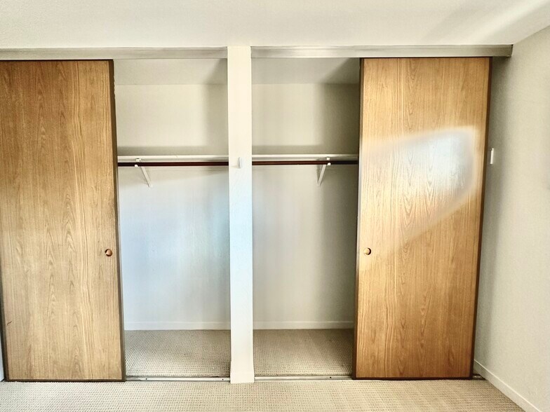 Building Photo - 3877 Howe St