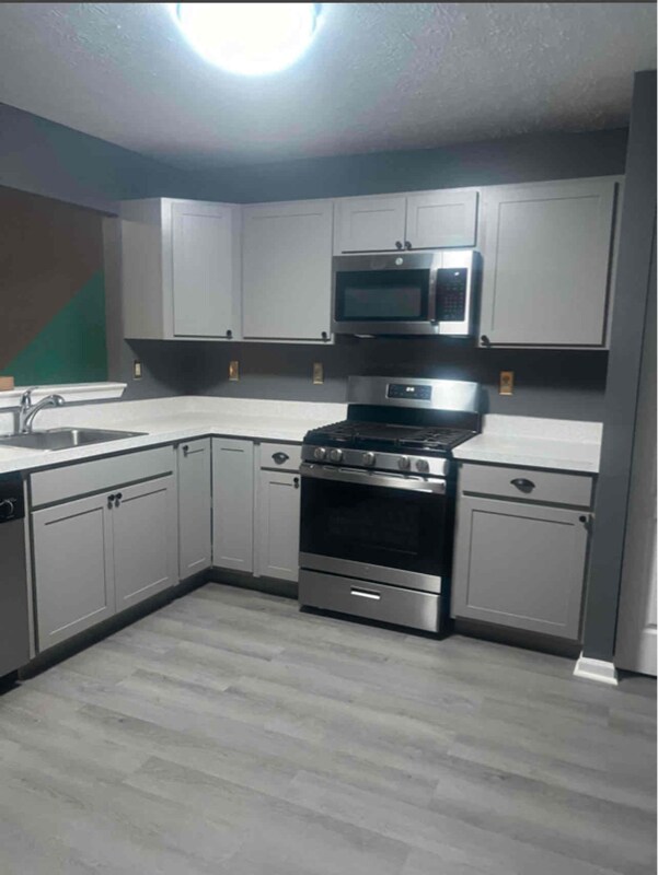 Building Photo - 5850 Wolsey Ct