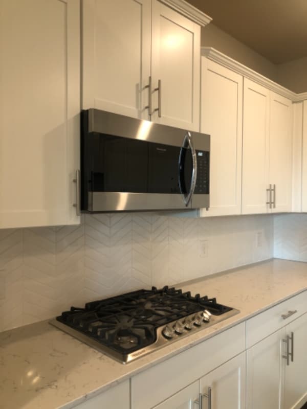 Building Photo - 192 Picasso Cir