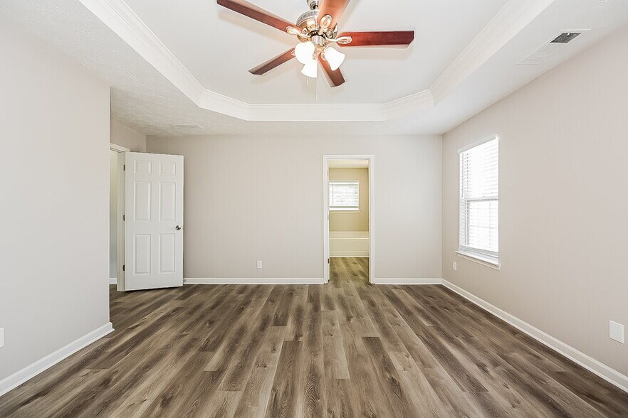 Building Photo - 135 Greenland Dr