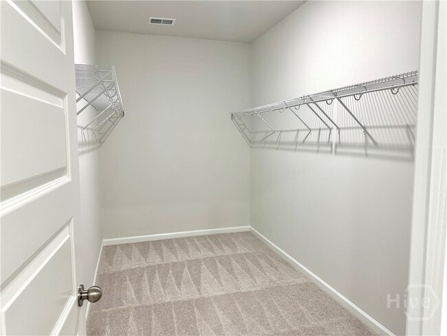 Building Photo - 262 Lillian St