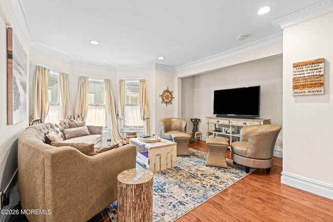 Building Photo - 75 Webb Ave