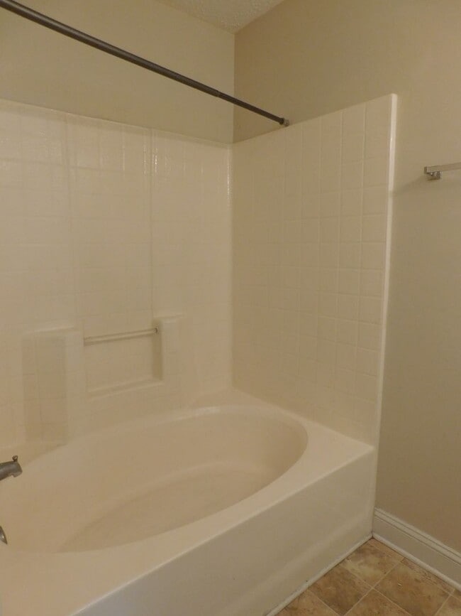 Building Photo - 4204 Arbor Green Way
