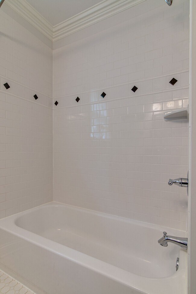 Building Photo - 4736 Danby Dr