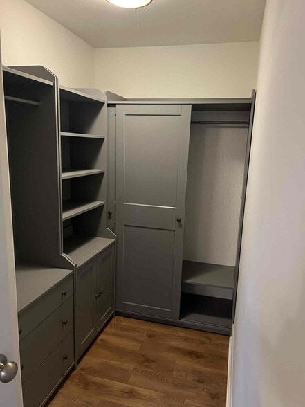 Building Photo - 2461 Belltown Dr SW