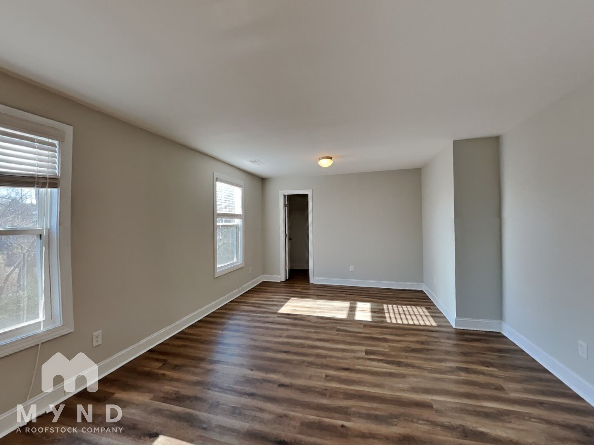 Building Photo - 1212 Silver Farm Rd