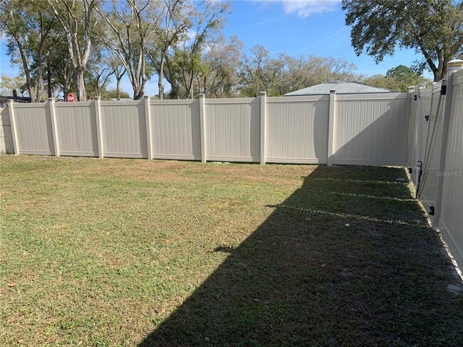 Building Photo - 6501 Crystal Brook Dr