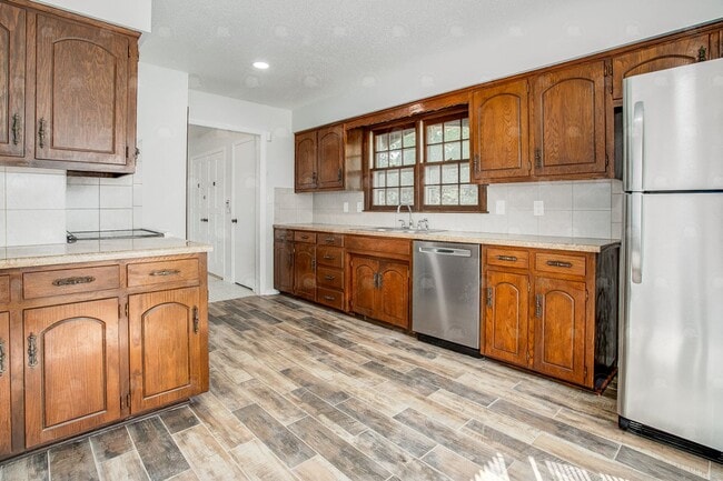 Building Photo - 8435 E 56th Terrace