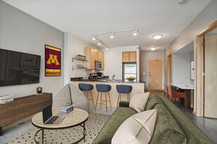 Building Photo - Solhaus Apartments & Tower
