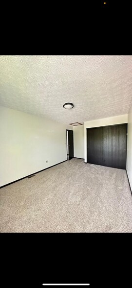 Building Photo - 3824 Longton Dr