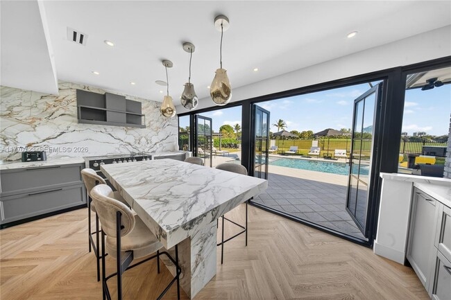 Building Photo - 4312 NE 22nd Ave