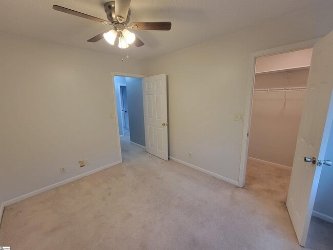 Building Photo - 503 Hillandale Rd