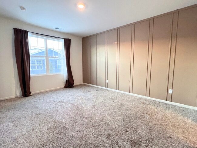 Building Photo - 6308 Juniper Dr