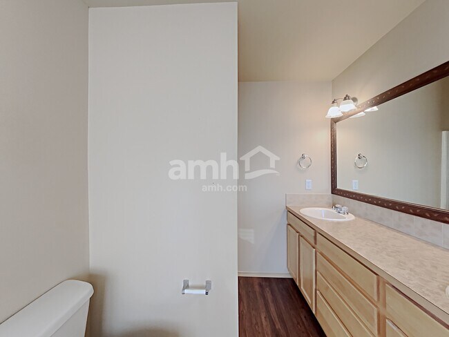 Building Photo - 9609 200th St E