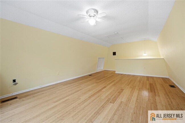 Building Photo - 153 Thoreau Dr