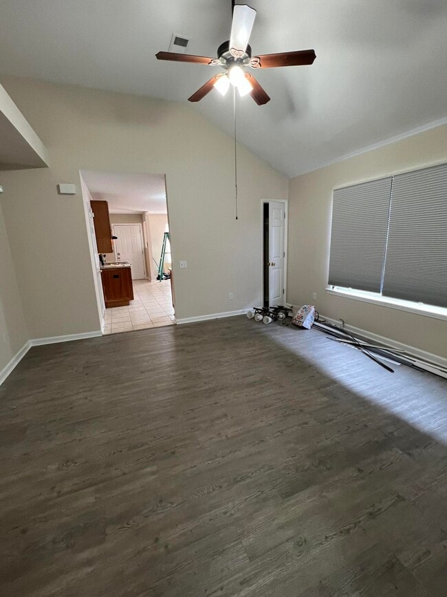 Building Photo - 601 Sherard Cir