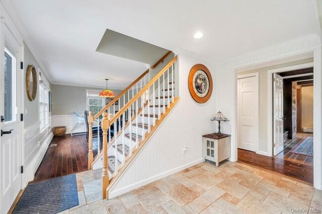 Building Photo - 807 Union Ave