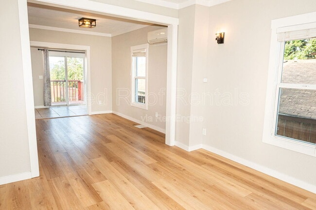 Building Photo - 2243 E 35th St