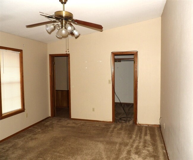 Building Photo - 1913 NE 35th St