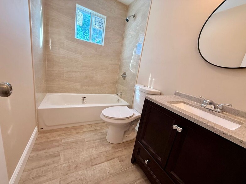 Building Photo - 230 Clark St