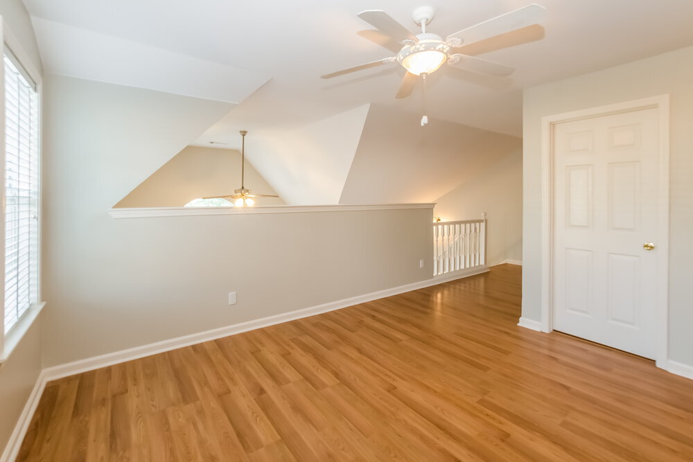 Building Photo - 10436 Sunnybrook Cir