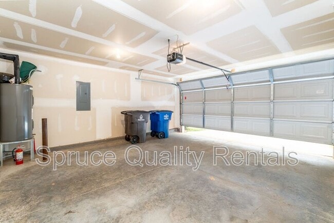 Building Photo - 1243 Aurora Glen Dr