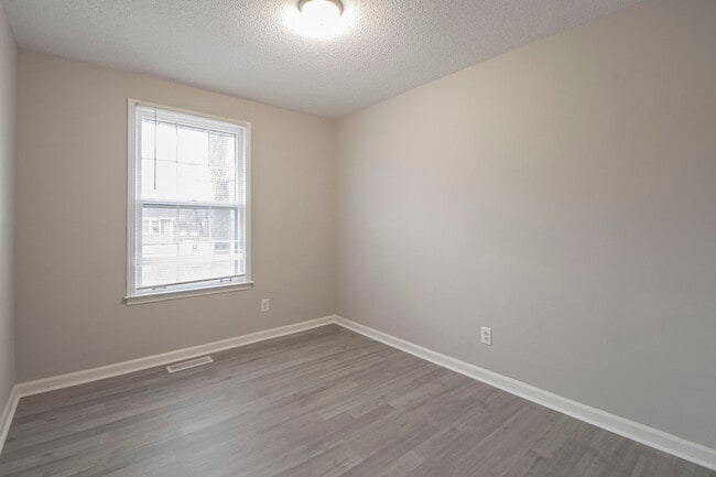 Building Photo - 408 Beasley Dr