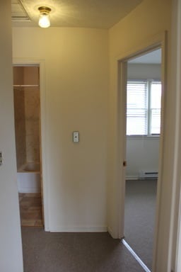 Building Photo - 2 Bedroom Townhouse for Rent in Bridgewater