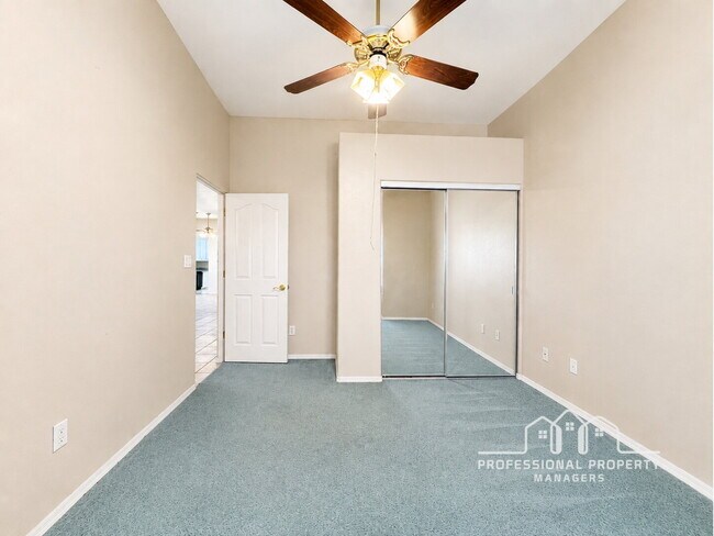 Building Photo - 3-bedroom, 3-bathroom home in Foothills Mobile Est