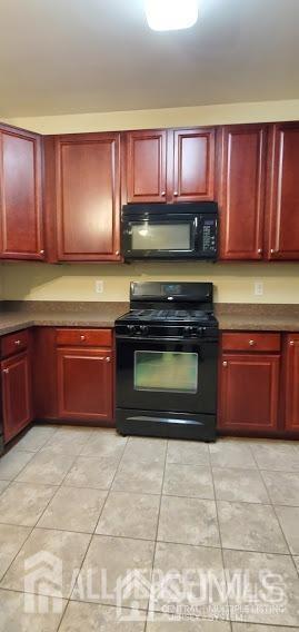 Building Photo - 725 Timberlake Dr